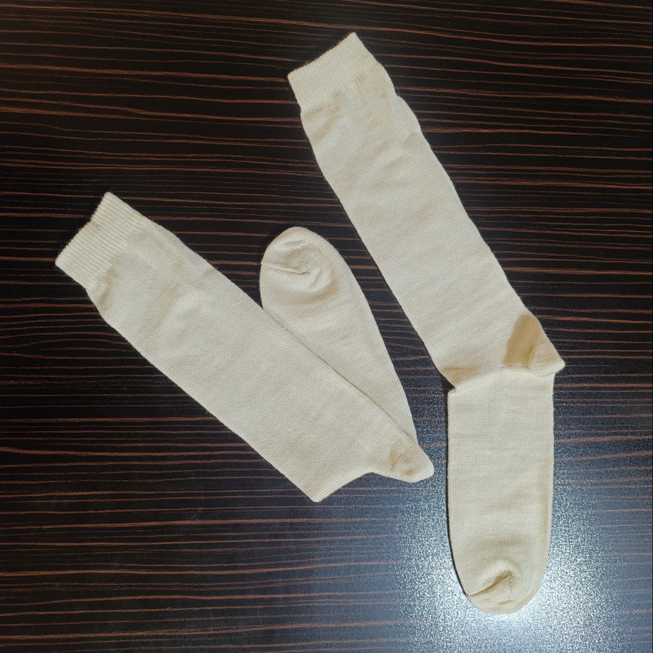 جوراب واریس پوشیده